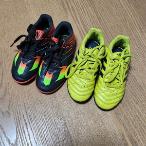 아디다스 축구화 2켤레( 180mm ) 일괄 판매합니다