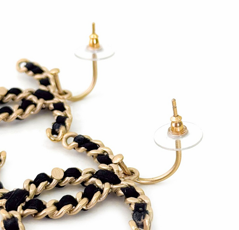 CHANEL 샤넬 여성 마트라세 CC 로고 체인 귀걸이 이어링 골드 블랙--3