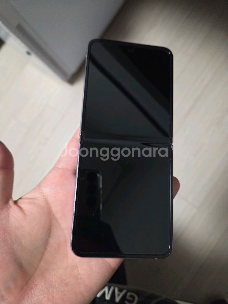 갤럭시Z플립4 퍼플 256GB 싸게팝니다--2