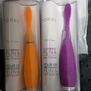 포레오 이사미니 전동칫솔 팝니다.
