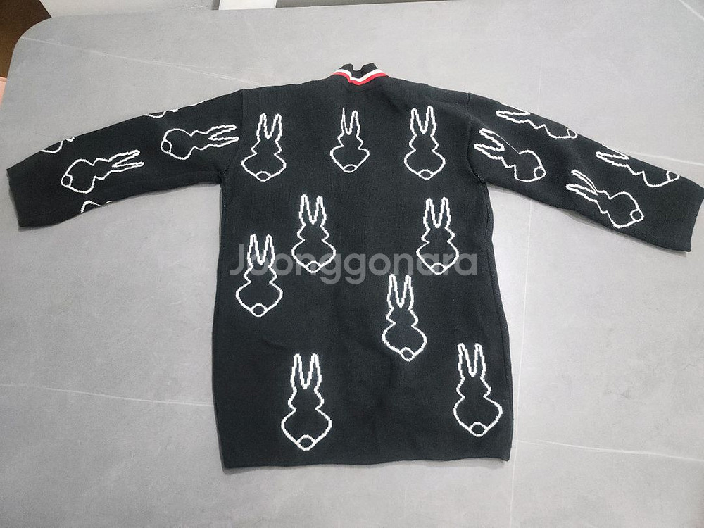 베베베베 토끼 패턴 가디건--1