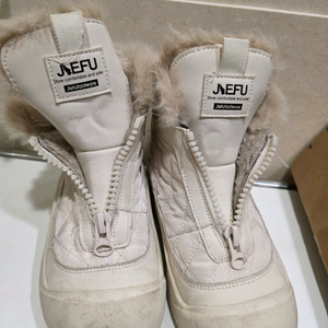 JNEFU 아이보리색 털 부츠 36사이즈