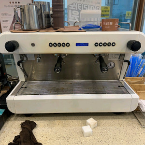 콘티 벌스 2그룹 커피머신