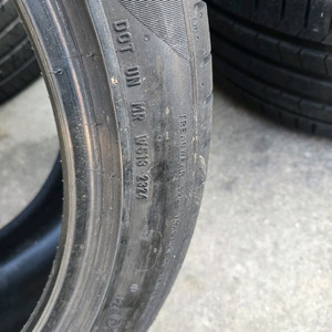 315 35 21 피렐리 런플렛 1본 15만원 팝니다