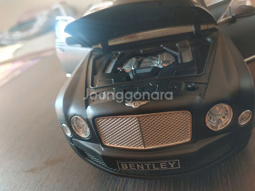 라스타 1:18 벤틀리 다이캐스트 중고 팝니다--9