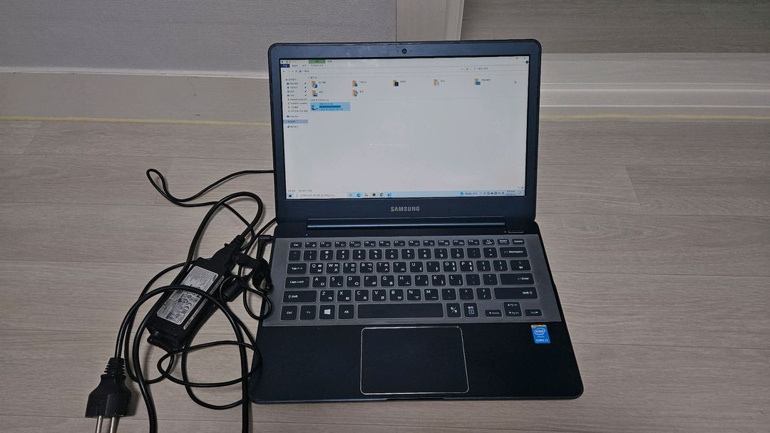 i3 삼성노트북 판매합니다--1
