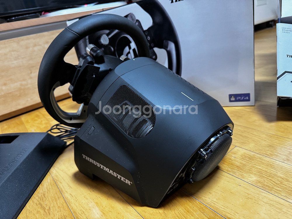 트러스트마스터 T-GT 레이싱휠 박스셋 (T300)--1