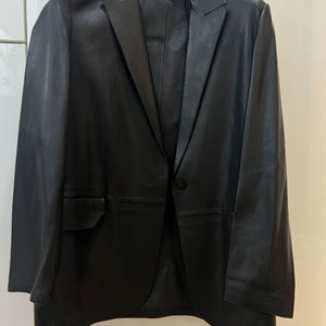 23fw 띠어리 양가죽 자켓 2사이즈 (새상품급)