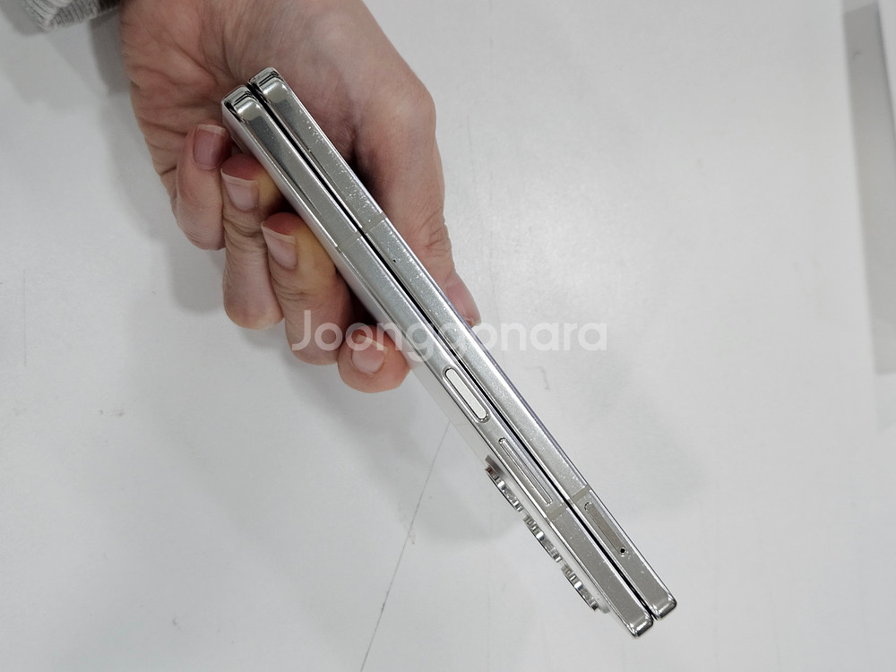 갤럭시Z폴드5 화이트 256GB--2