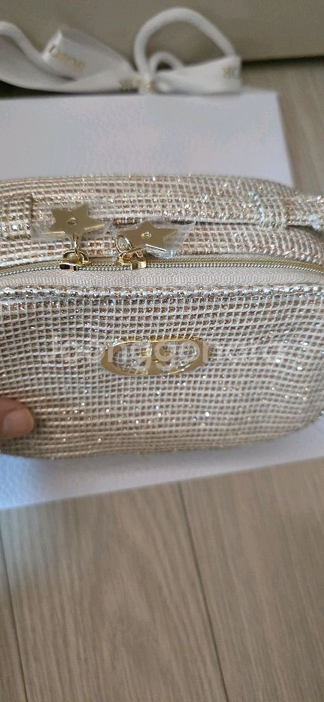 디올 뷰티.홀리데이 파우치--0