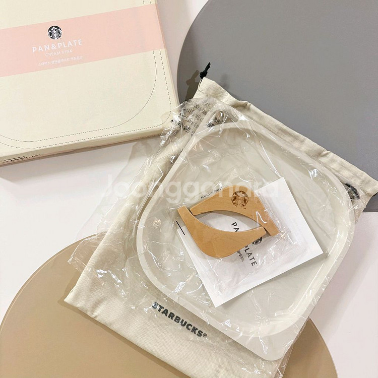 스타벅스 팬앤플레이트 크림--1