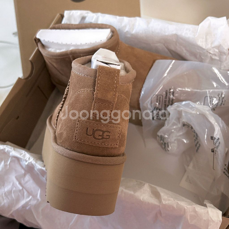 UGG 어그 클래식 울트라 미니 플랫폼 체스트넛 230--1