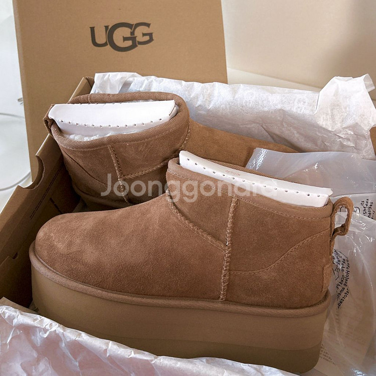 UGG 어그 클래식 울트라 미니 플랫폼 체스트넛 230--0