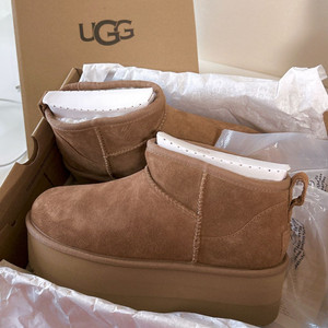 UGG 어그 클래식 울트라 미니 플랫폼 체스트넛 230