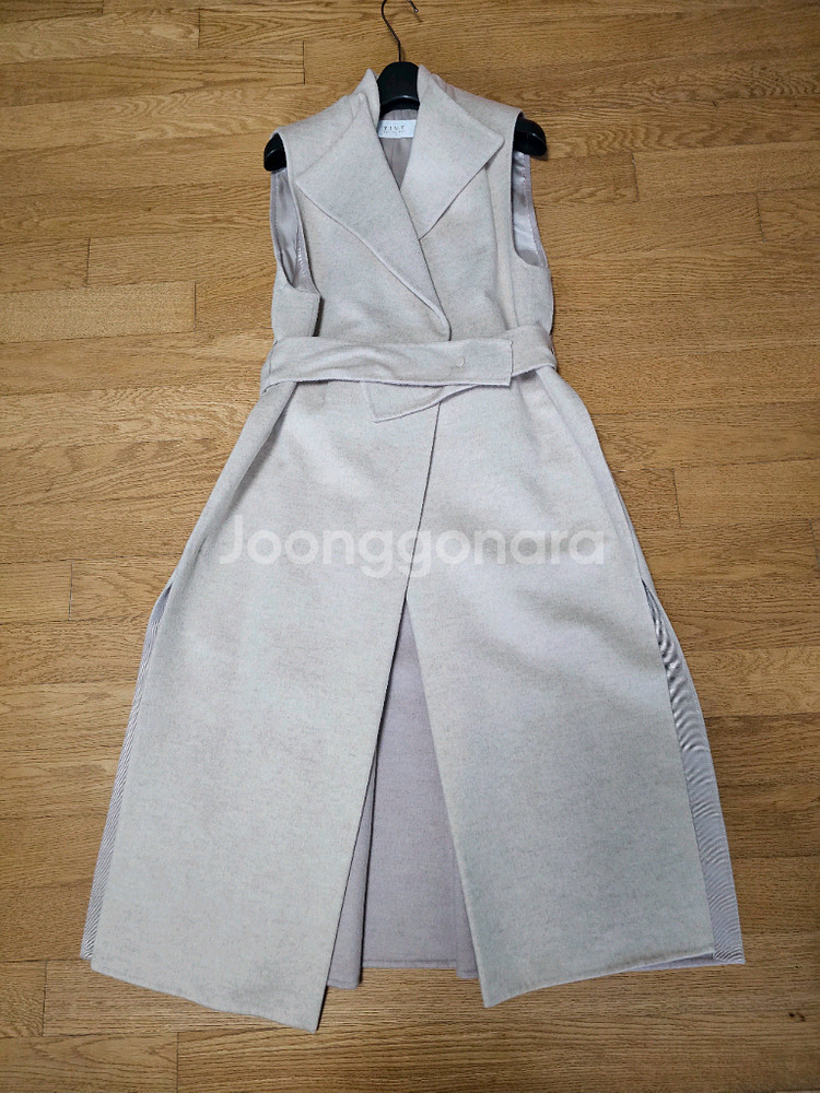 (새상품) 타임 밍크퍼 스트랩 캐시미어혼방 롱베스트--2