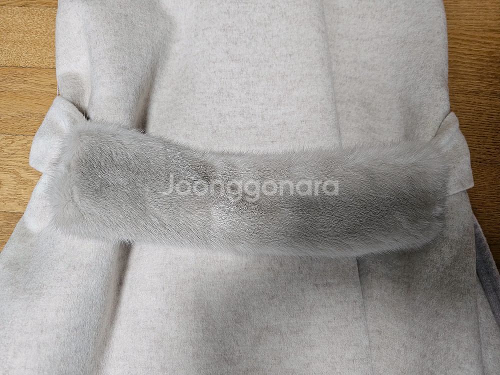 (새상품) 타임 밍크퍼 스트랩 캐시미어혼방 롱베스트--6