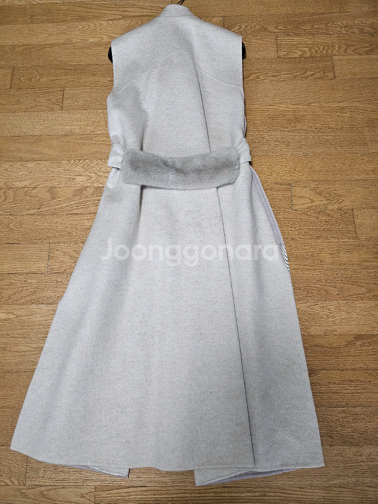 (새상품) 타임 밍크퍼 스트랩 캐시미어혼방 롱베스트--5