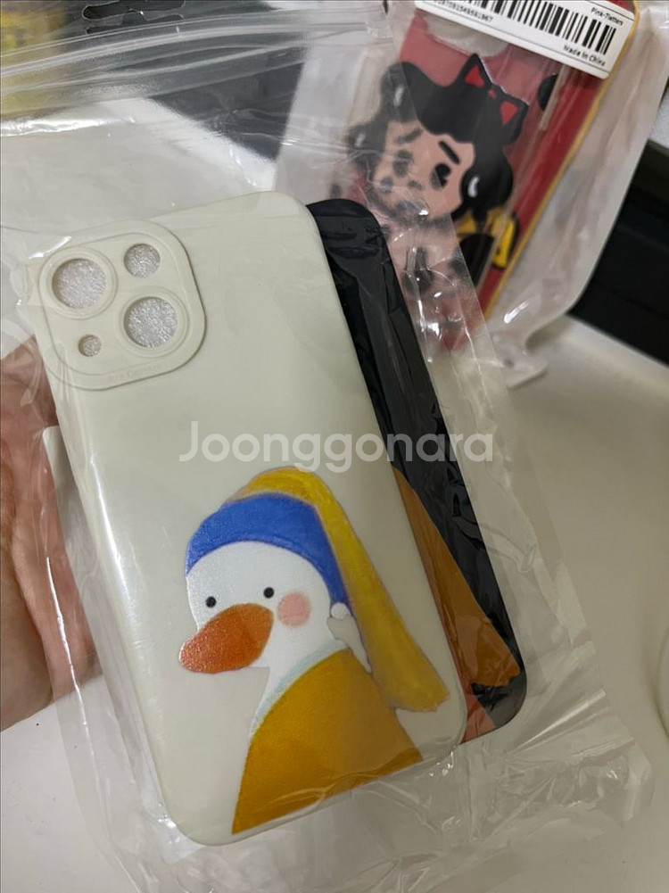 반택무료 아이폰 13미니 진주 귀걸이 오리 케이스 2종--0