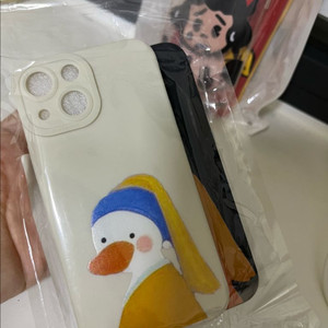 반택무료 아이폰 13미니 진주 귀걸이 오리 케이스 2종