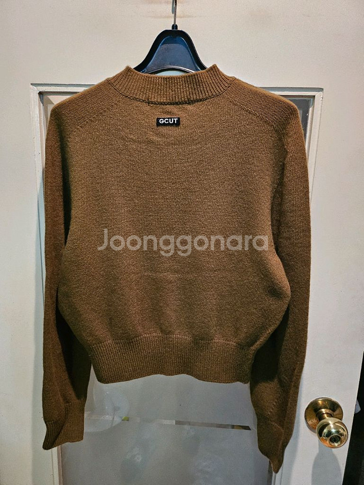 지컷 브이넥 니트 스웨터 55,66--6