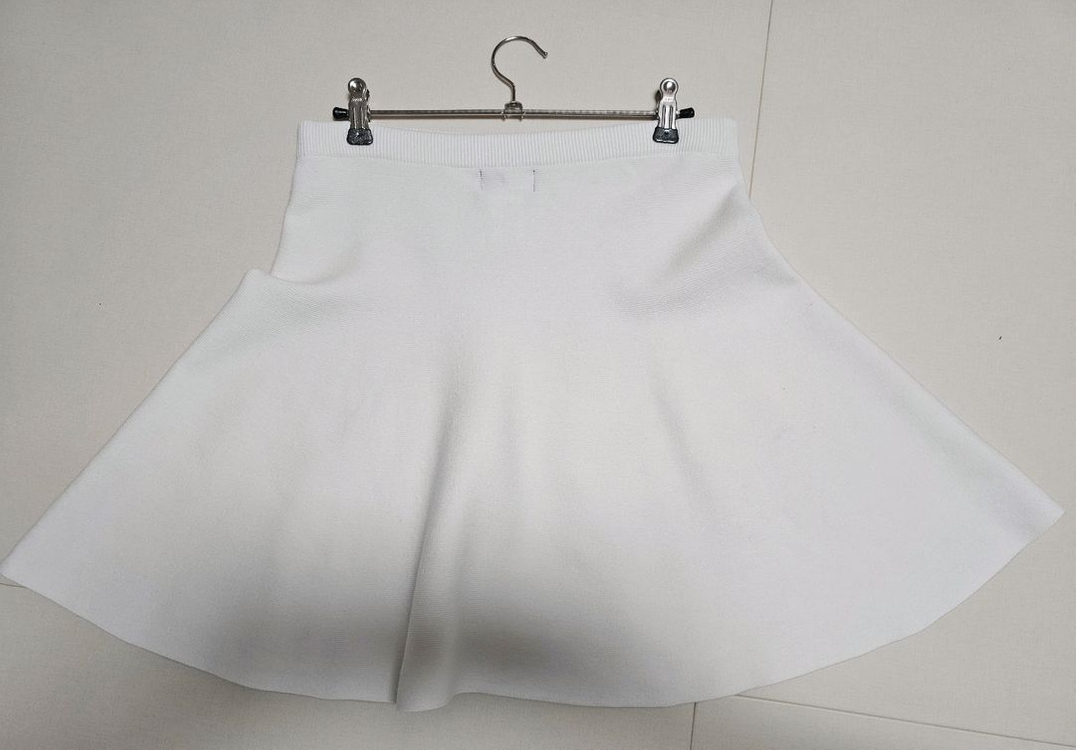 블랑쇼 에센셜 니트스커트 사이즈2--4