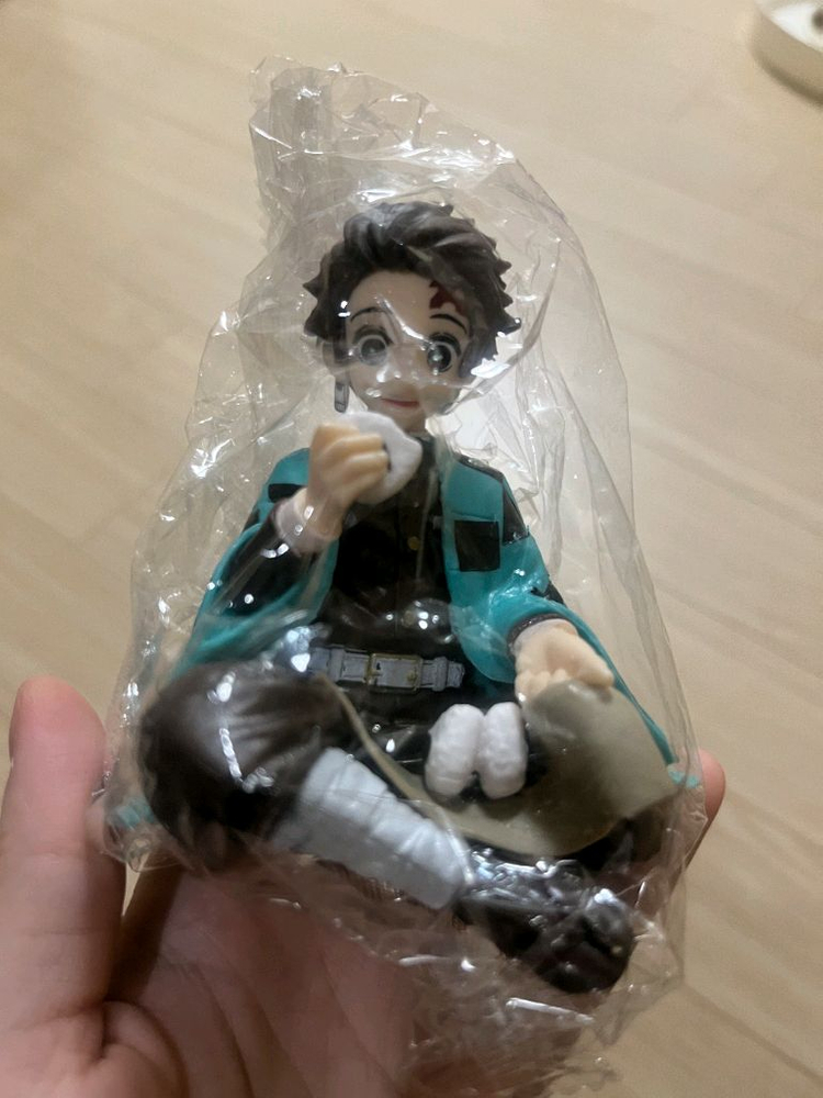 (3+1)개당 10000 새상품 귀멸의칼날 캐릭터 피규어--1