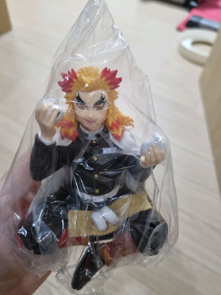 (3+1)개당 10000 새상품 귀멸의칼날 캐릭터 피규어--5