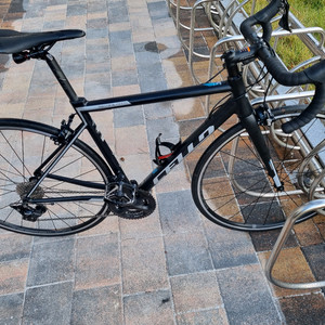 첼로 스칼라티 로드자전거 팝니다. (풀 105등급, 휠 업글)