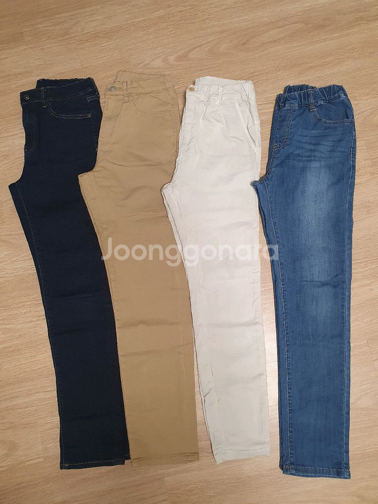 유니클로 남아 청바지 4벌 세트--9