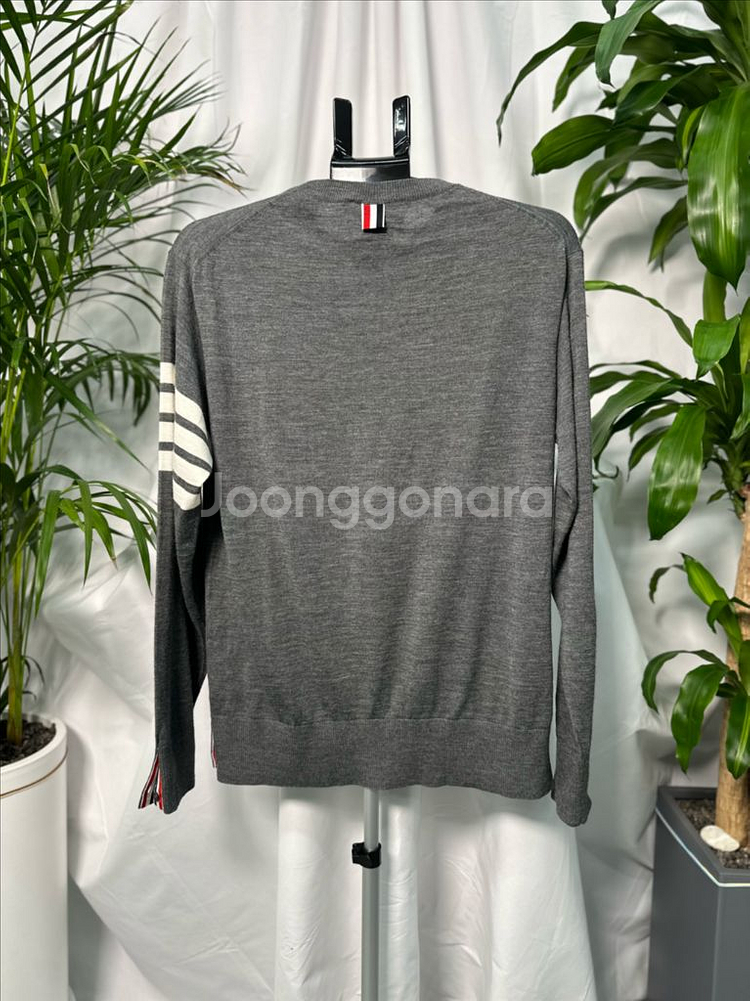 톰브라운 니트 그레이 4사이즈--3