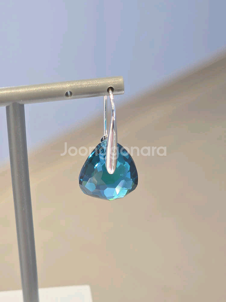 (새상품) 스와로브스키 귀걸이--2