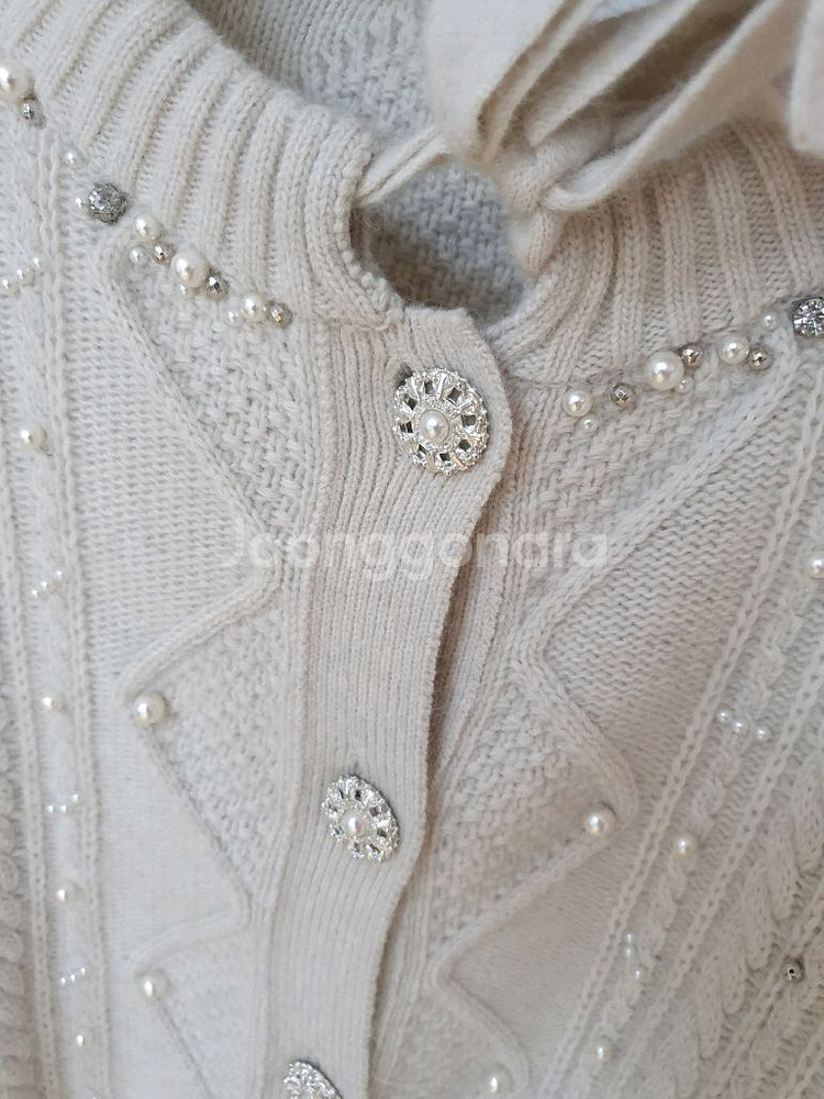 제평 고퀄 마인 진주 장식 보석 단추 가디건--4