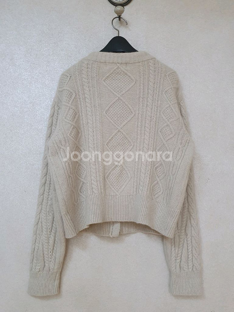 제평 고퀄 마인 진주 장식 보석 단추 가디건--7