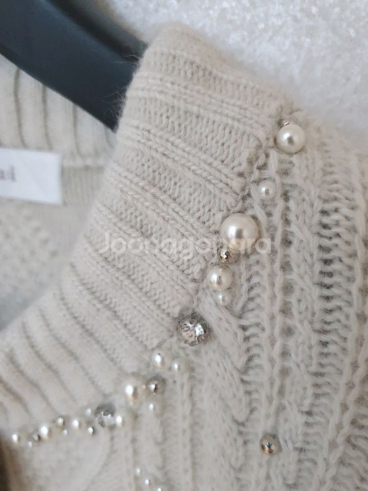 제평 고퀄 마인 진주 장식 보석 단추 가디건--3