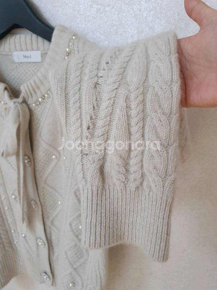 제평 고퀄 마인 진주 장식 보석 단추 가디건--5