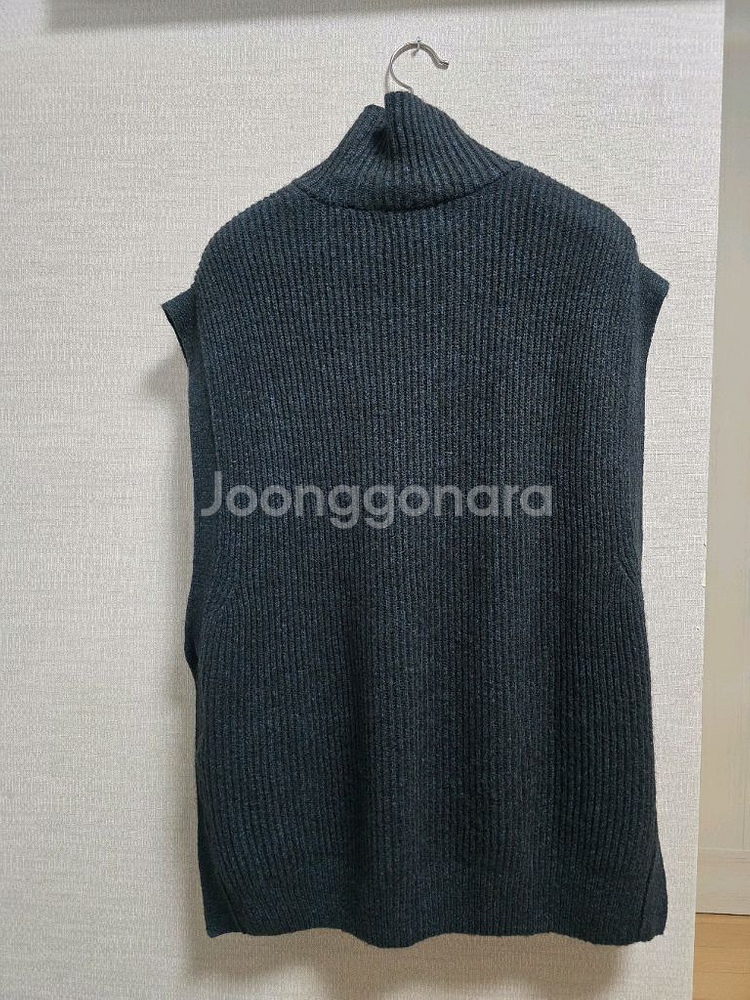 솔리드옴므 니트 베스트--1