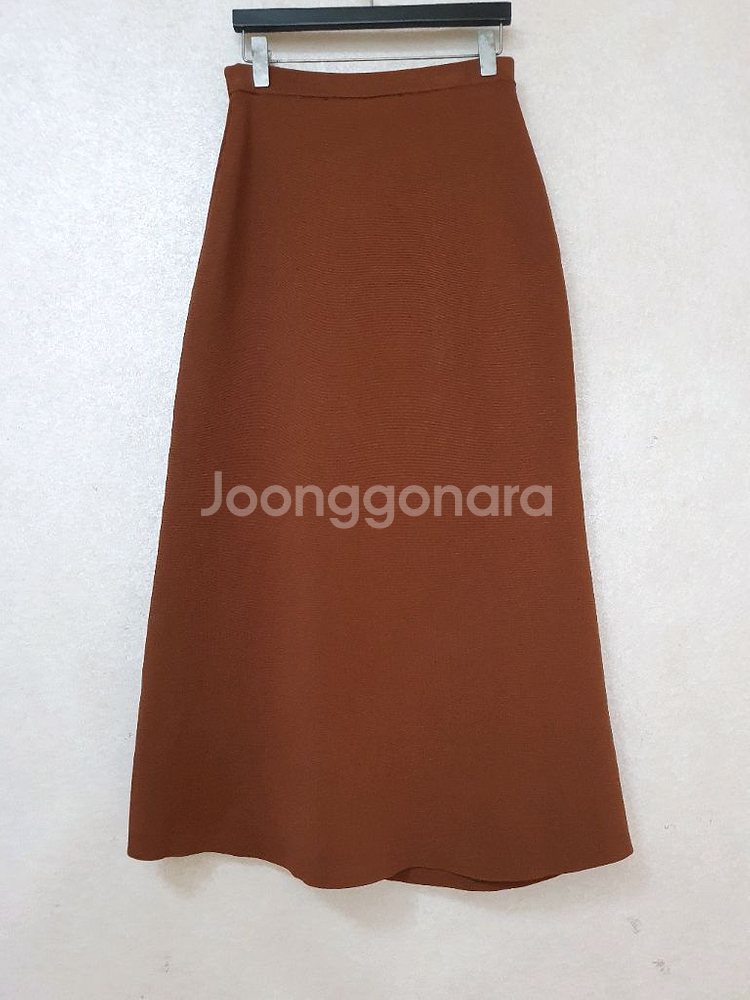 산드로 sandro 골드 버튼 슬릿 니트 스커트--6