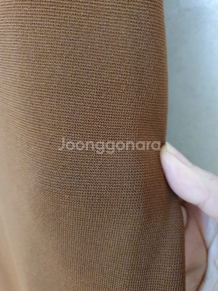 산드로 sandro 골드 버튼 슬릿 니트 스커트--7