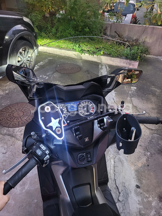 혼다 포르자 300, 2020년식 49000키로 명의이전가능 팝니다(관악)--2