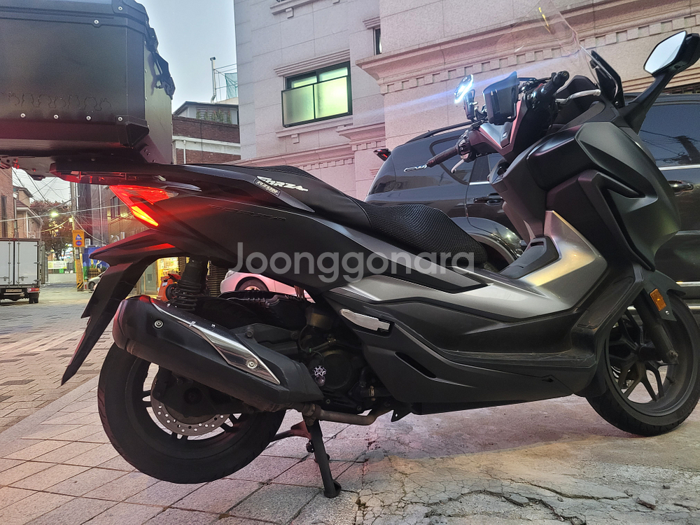 혼다 포르자 300, 2020년식 49000키로 명의이전가능 팝니다(관악)--0