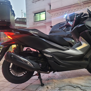 혼다 포르자 300, 2020년식 49000키로 명의이전가능 팝니다(관악)