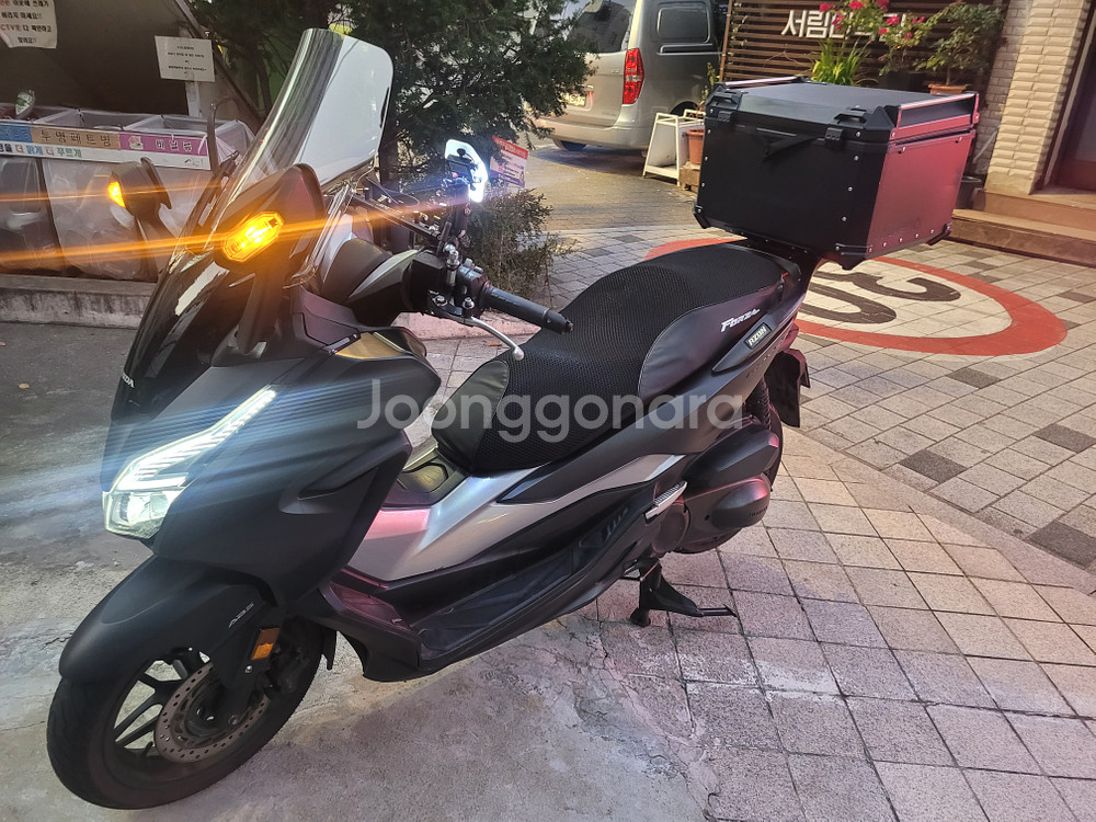 혼다 포르자 300, 2020년식 49000키로 명의이전가능 팝니다(관악)--4