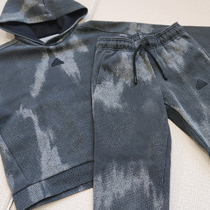 아디다스 140 키즈 상하셋업(새컨디션)