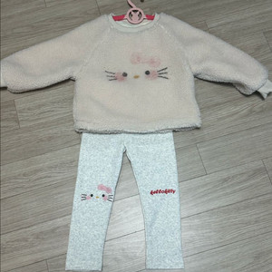키티 상하복 세트