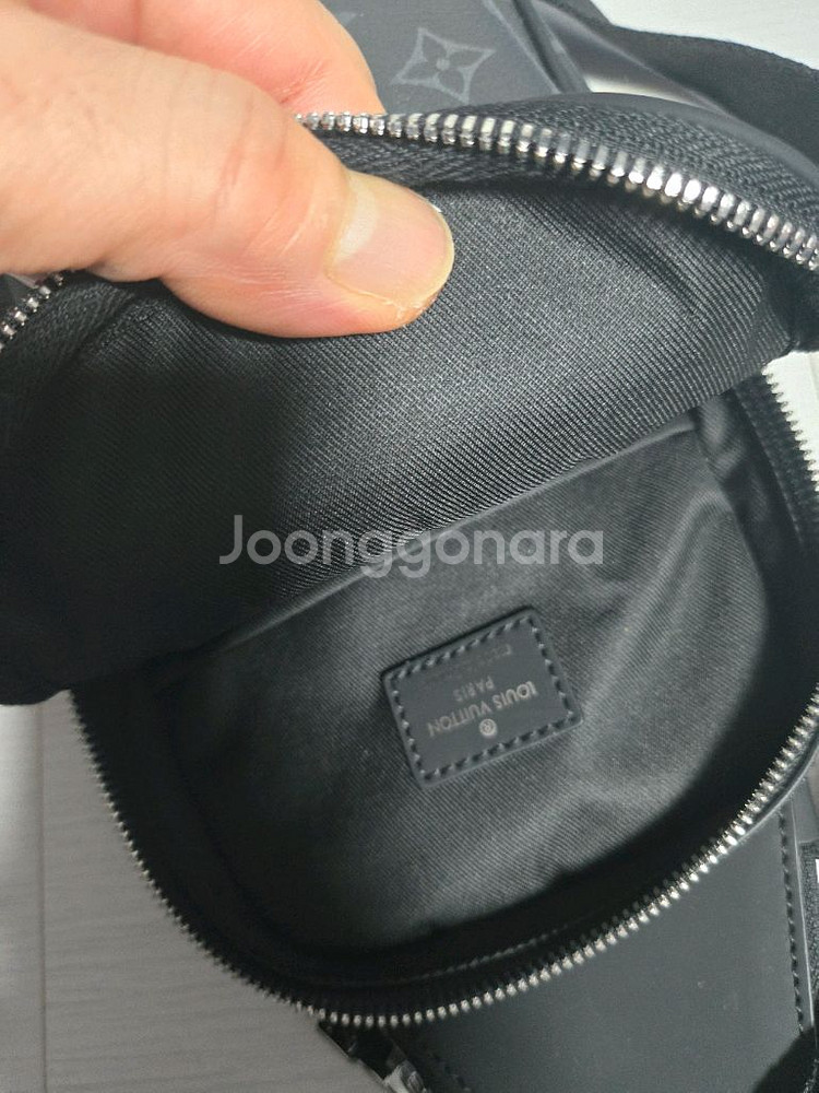 모노그램 크로스백--3