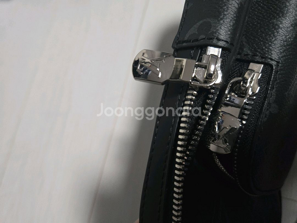 모노그램 크로스백--2