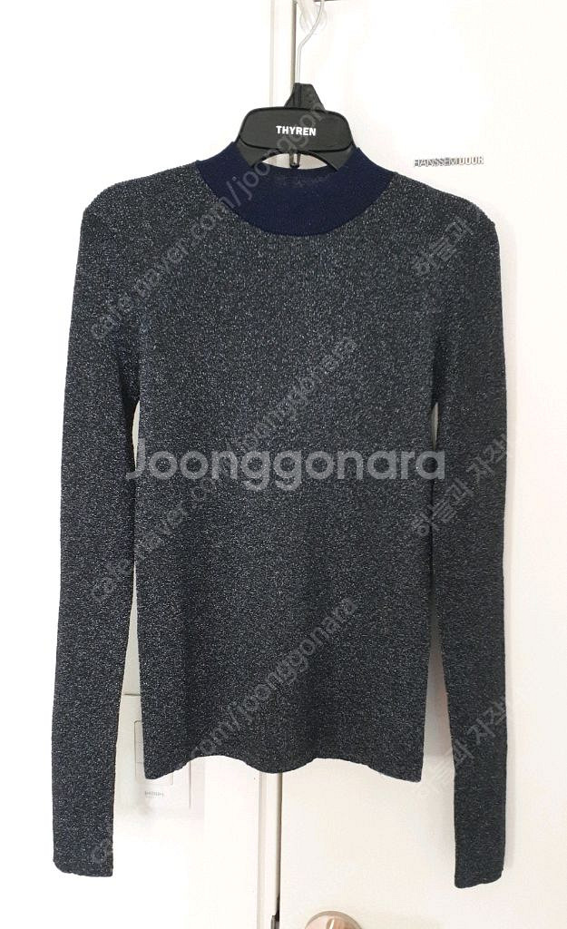 새상품 쥬시쥬디 J홀리데이메탈풀오버(착불)--0