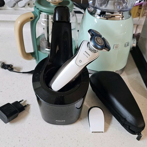 필립스 시리즈7000 전기면도기