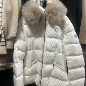 몽클레어 여성 패딩점퍼