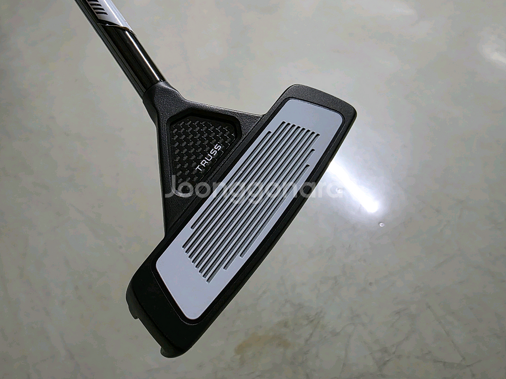 테일러메이드 정품 스파이더 투어X 트러스 퍼터(TM2) 34인치--1